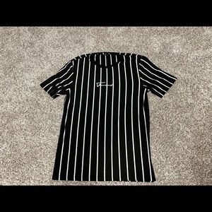 Mens Small Black Tee